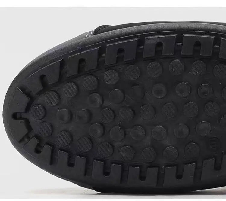UrbanFlex Tênis masculinos casuais e confortáveis, calçados estilo half carrier para o verão de 2025, com sola macia, estilo beanie slip-on